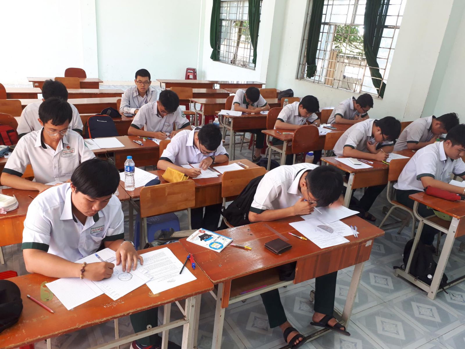 Hướng dẫn vào học trực tuyến bằng Google Classroom