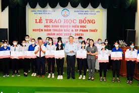 TIẾP BƯỚC CHO EM ĐẾN TRƯỜNG - CUỘC VẬN ĐỘNG MANG NHIỀU Ý NGHĨA SÂU SẮC